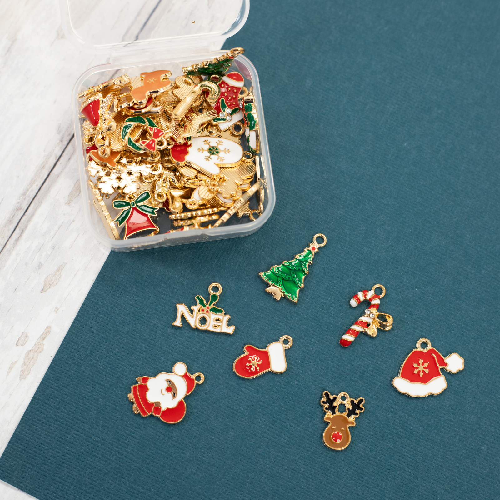 Christmas Crafting Charms Bumper Bundle - 50 Pack