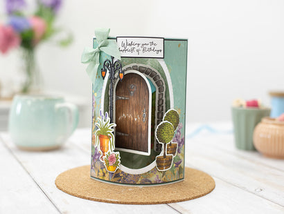 Sara Signature Country Lane Stamp and Die - Garden Gateway